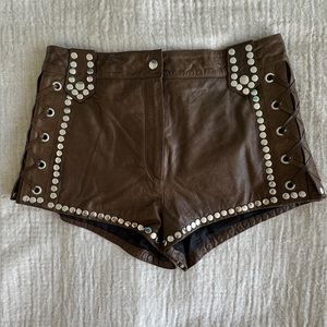 LINED CHOCOLATE BROWN LEATHER SHORTS w/ silver studs in PERFECT CONDITION